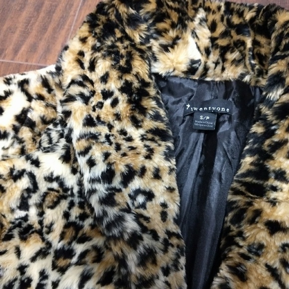 Leopard fur faux coat - Picture 2 of 6